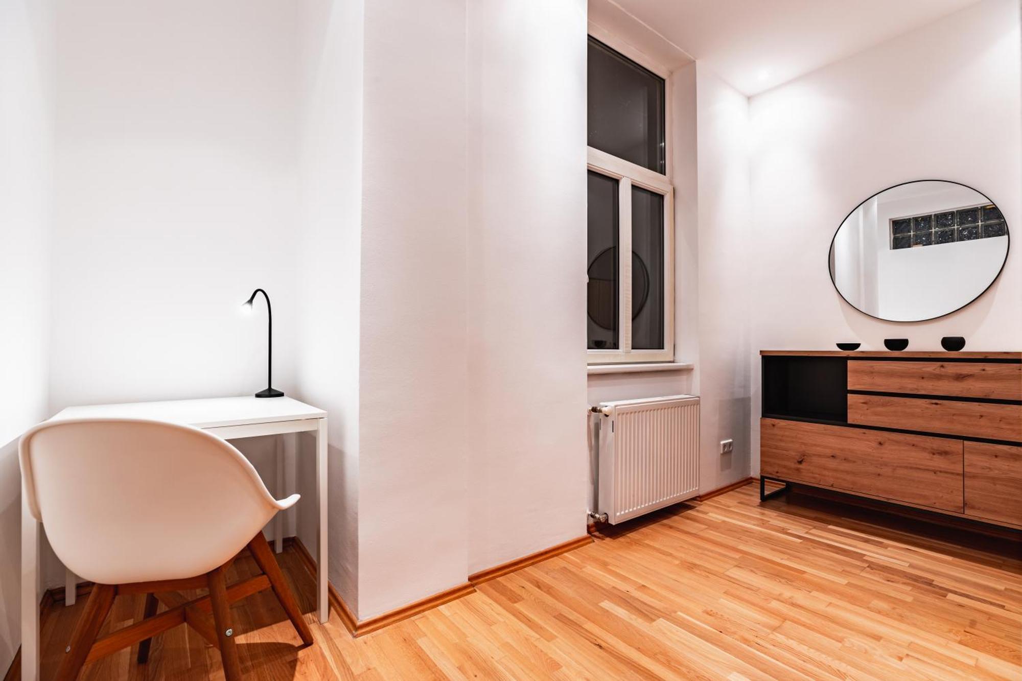 Spacious 3-Room Apt. 15 Min To The City Center Wina Bagian luar foto