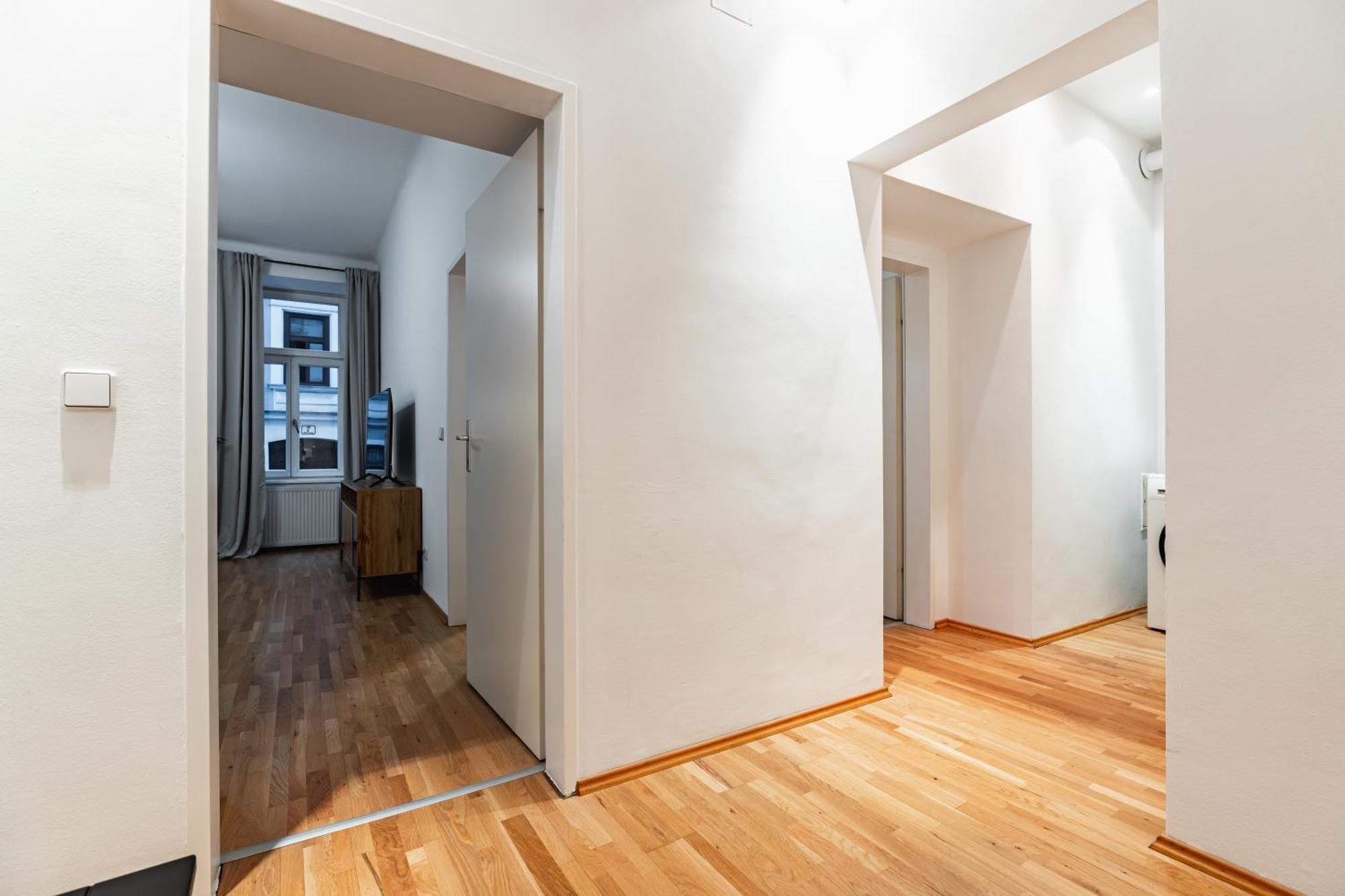 Spacious 3-Room Apt. 15 Min To The City Center Wina Bagian luar foto